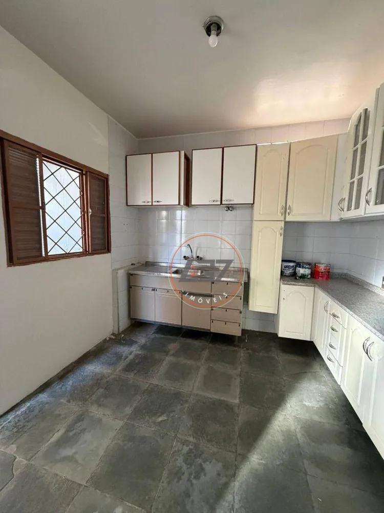 Casa, 4 quartos, 247 m² - Foto 10