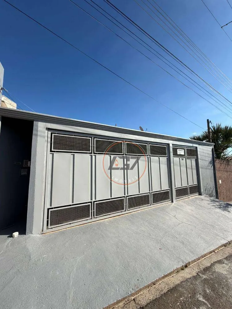 Casa, 4 quartos, 247 m² - Foto 1