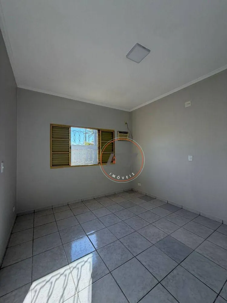 Casa, 4 quartos, 247 m² - Foto 5