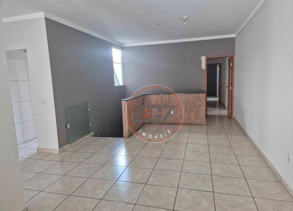 Casa, 4 quartos, 175 m² - Foto 3
