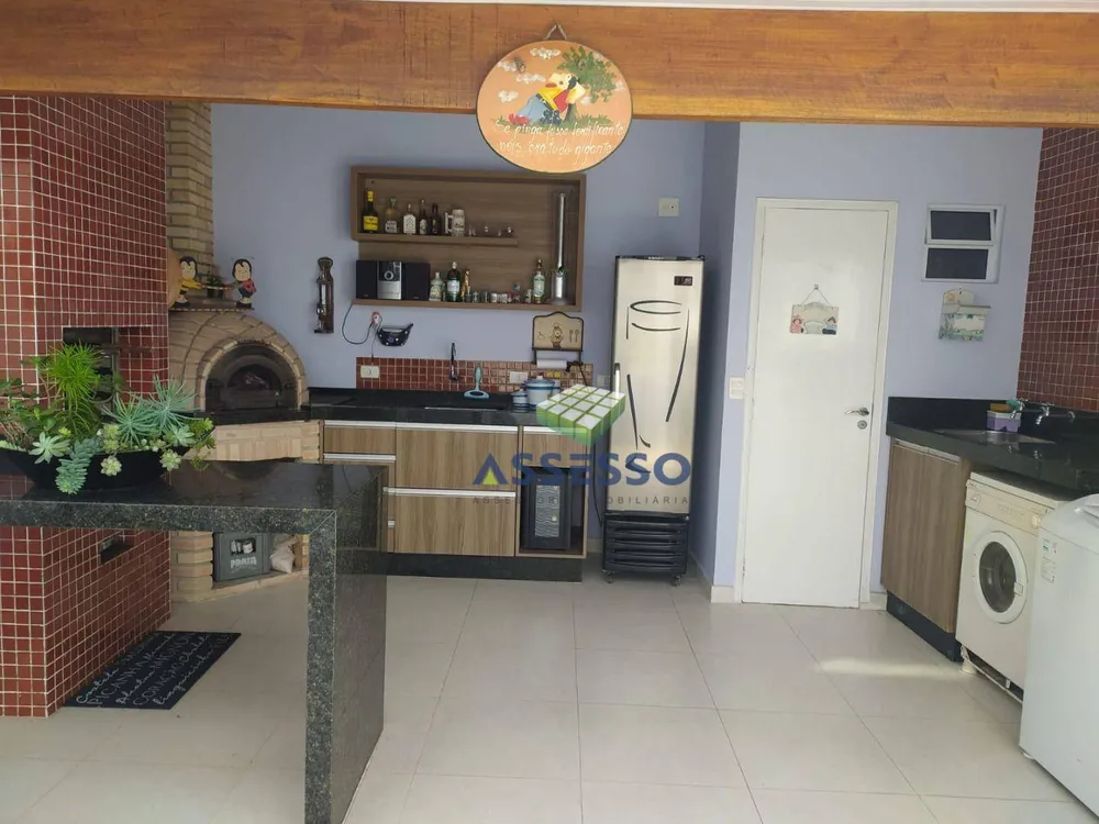 Casa, 4 quartos, 192 m² - Foto 1