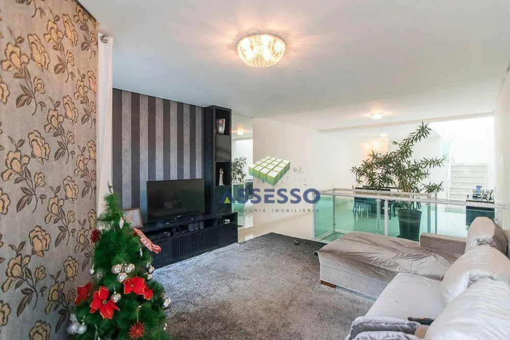 Casa, 3 quartos, 198 m² - Foto 2