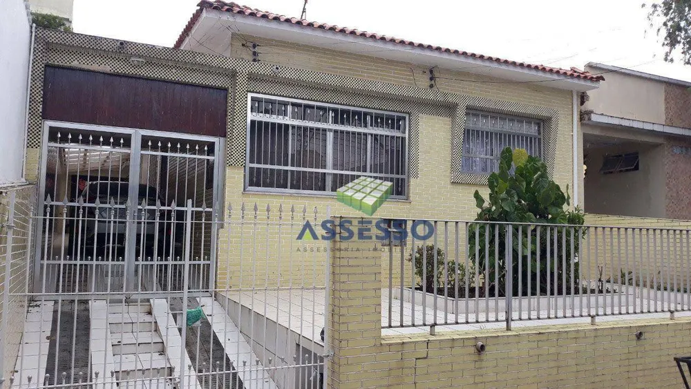 Casa, 5 quartos, 243 m² - Foto 1