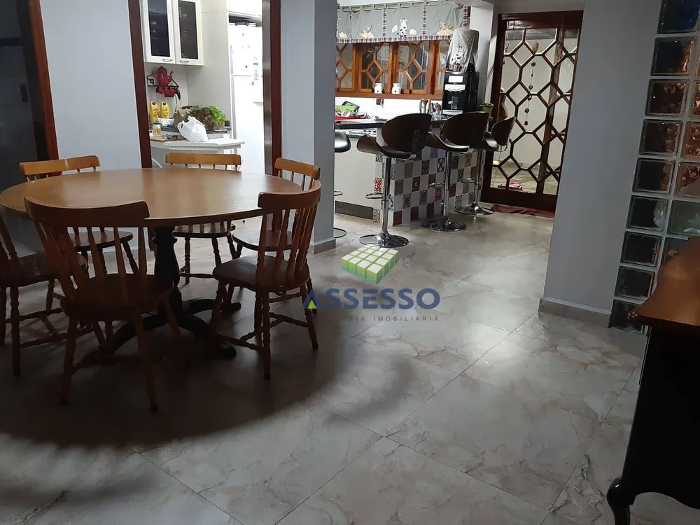 Casa, 2 quartos, 163 m² - Foto 1