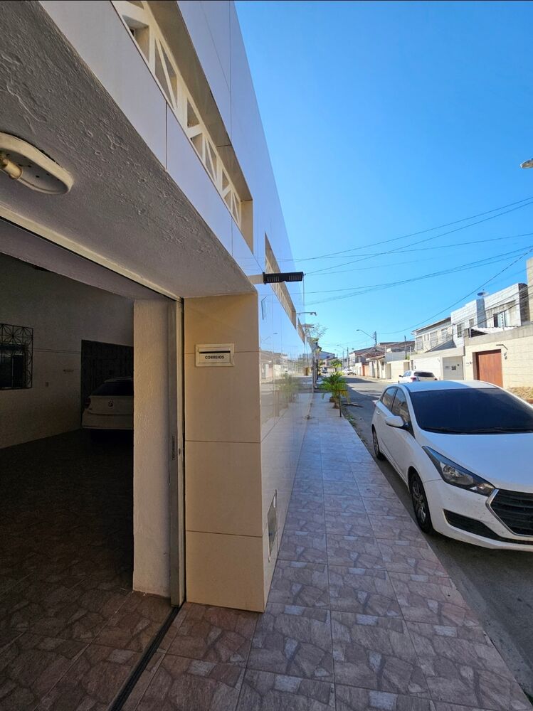 Casa, 3 quartos, 242 m² - Foto 2