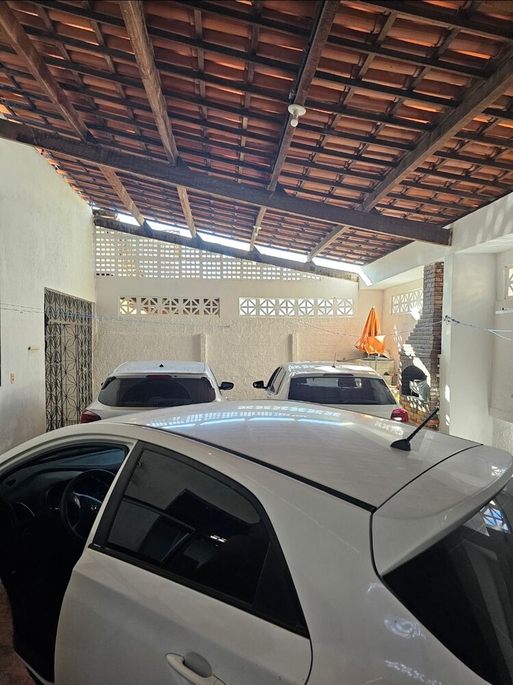 Casa, 3 quartos, 242 m² - Foto 1