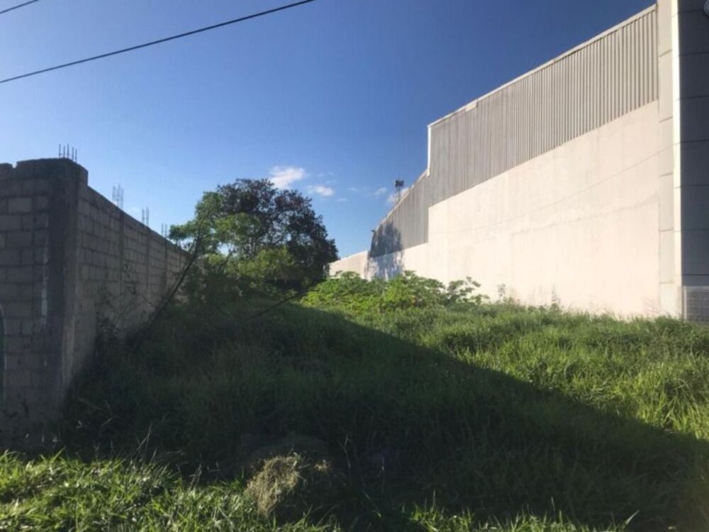 Loteamento e Condomínio à venda, 675m² - Foto 1