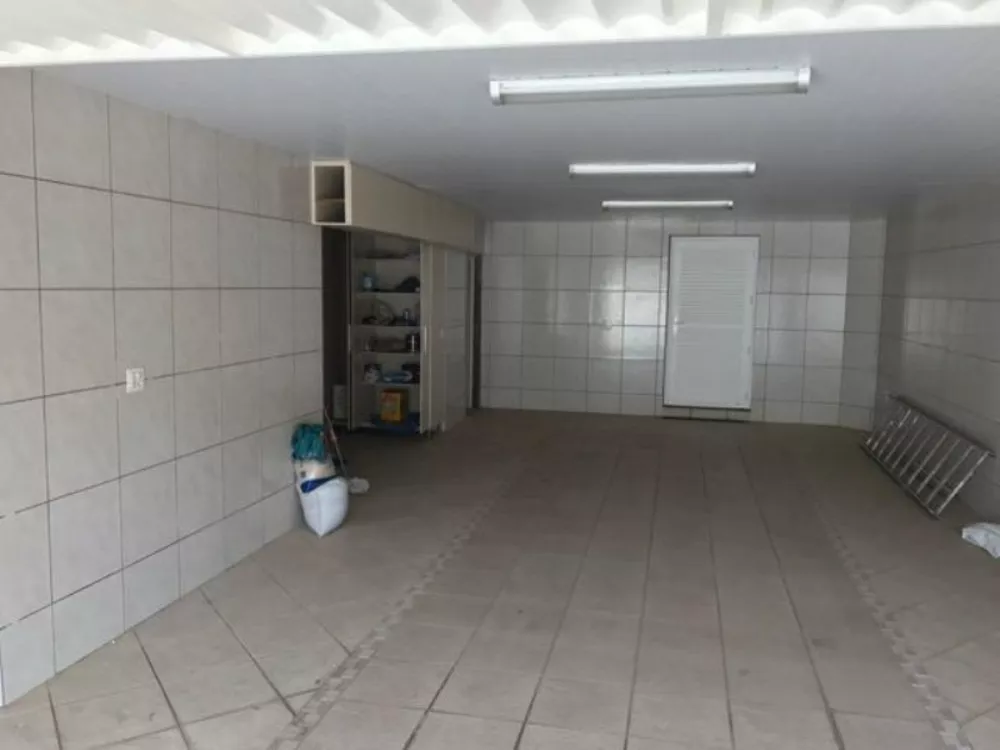 Casa à venda com 6 quartos, 440m² - Foto 3