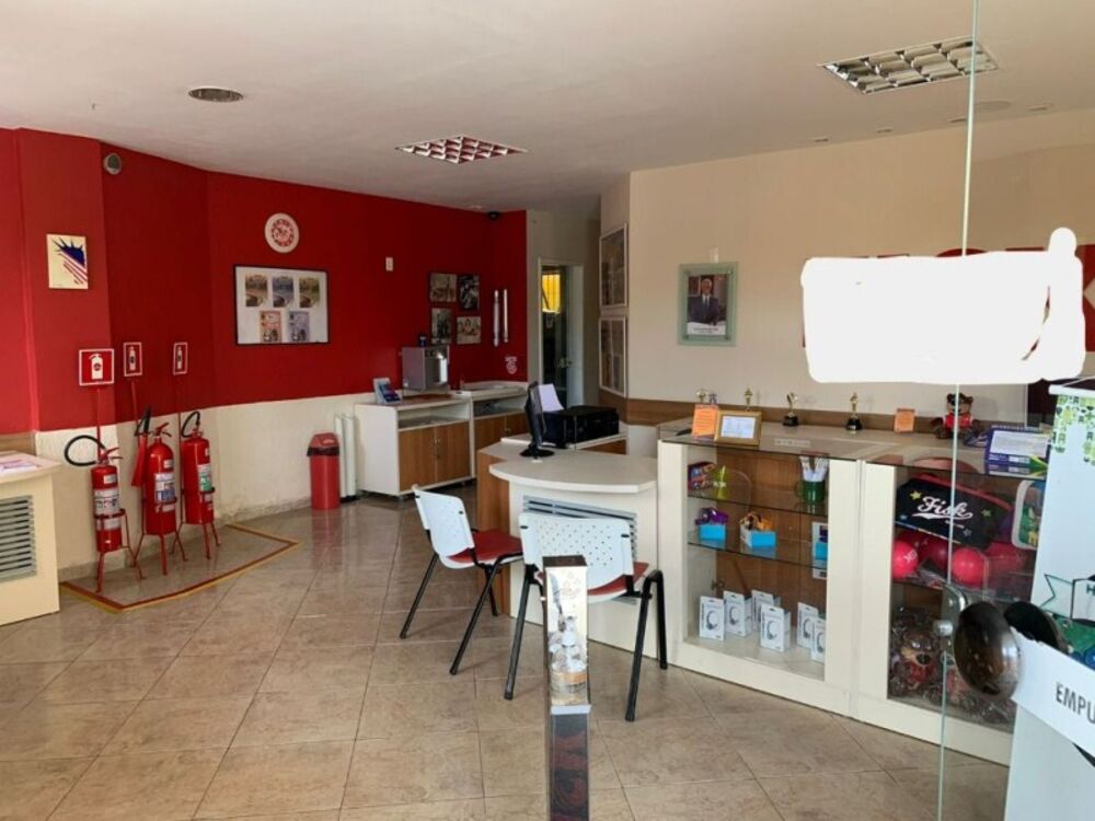 Apartamento à venda com 4 quartos, 177m² - Foto 1