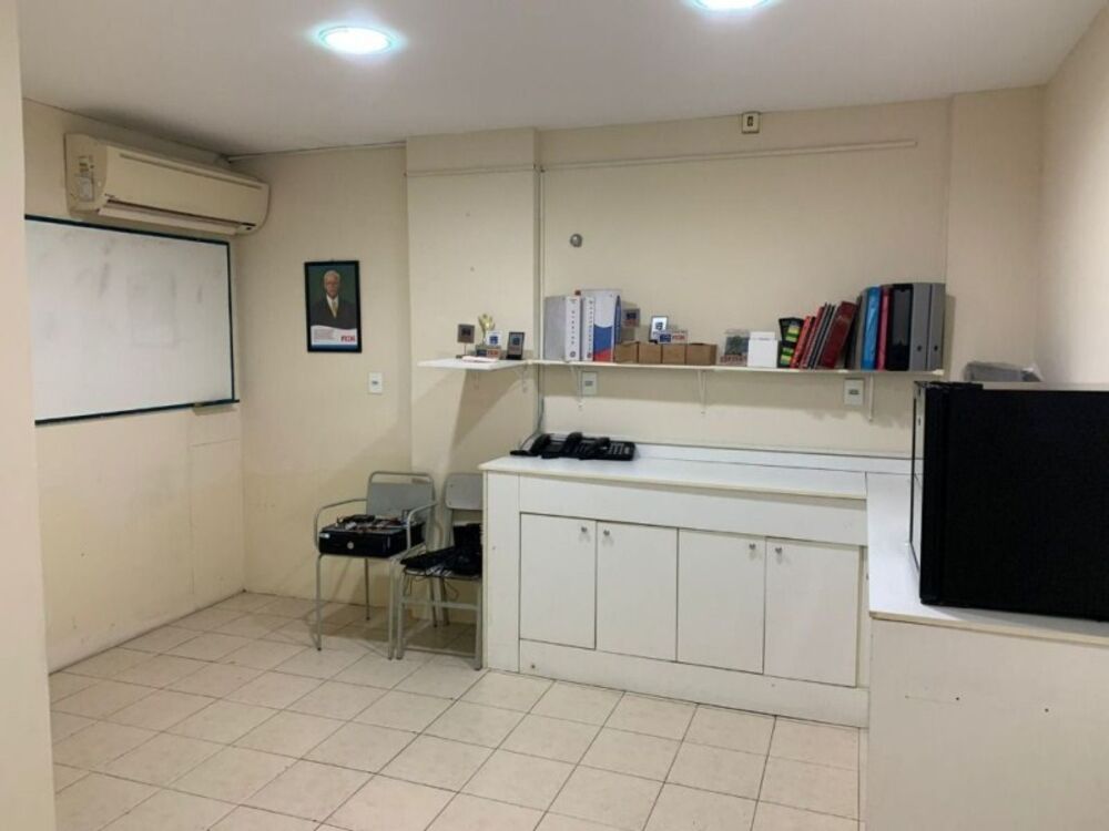 Apartamento à venda com 4 quartos, 177m² - Foto 3