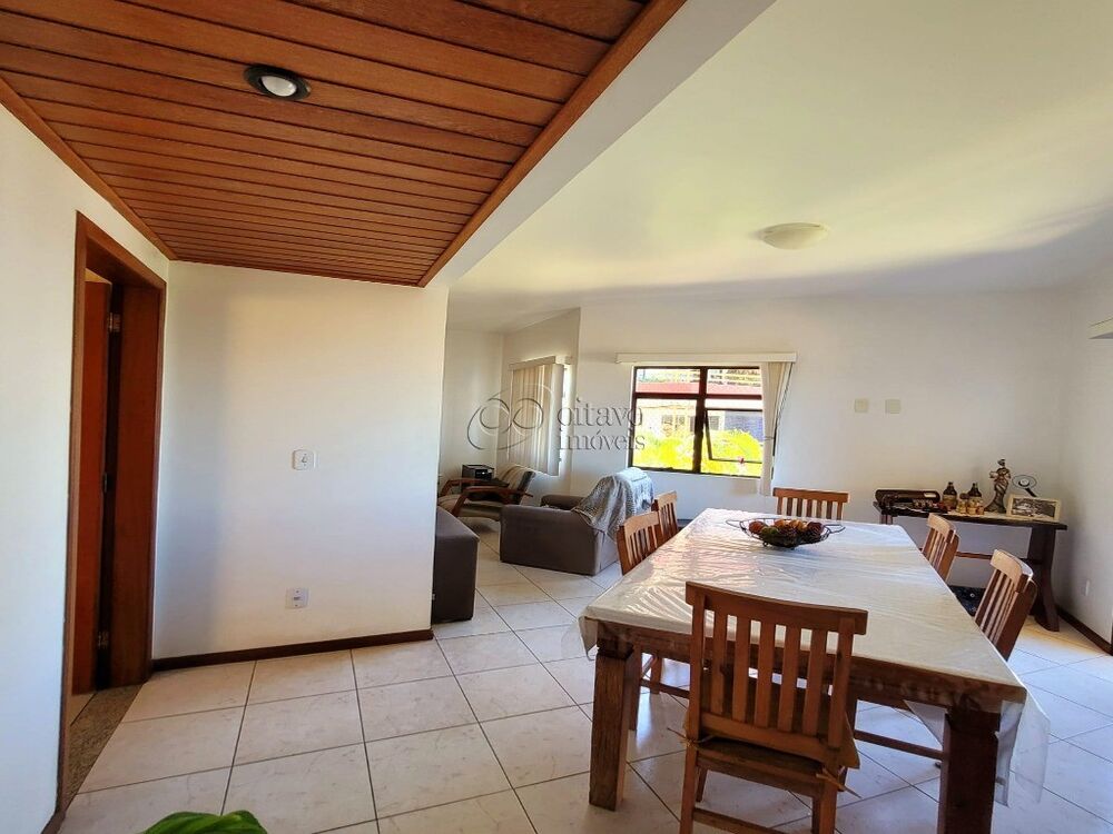 Apartamento à venda com 3 quartos, 194m² - Foto 1
