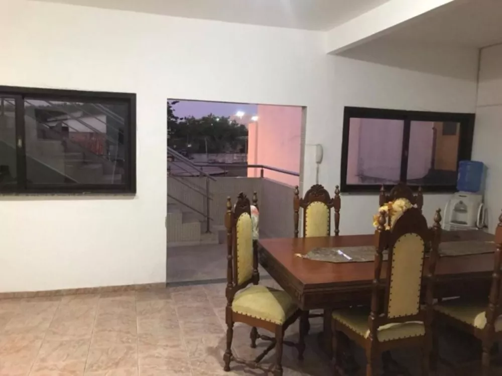 Casa à venda com 5 quartos, 390m² - Foto 3