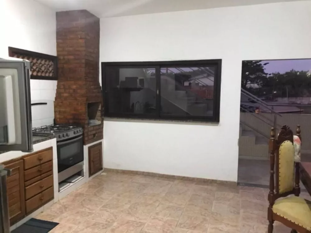 Casa à venda com 5 quartos, 390m² - Foto 4