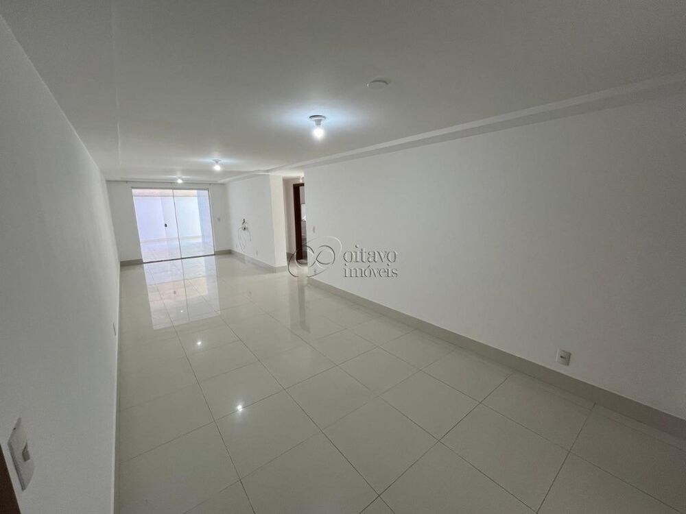 Apartamento para alugar com 3 quartos, 135m² - Foto 1