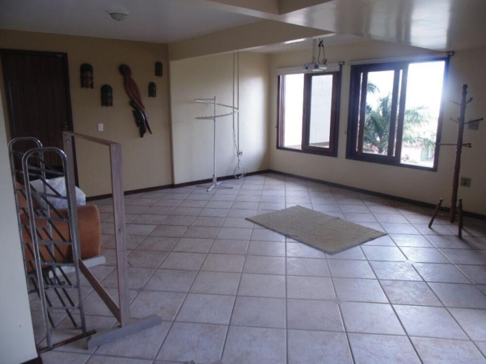 Casa à venda com 5 quartos, 600m² - Foto 4