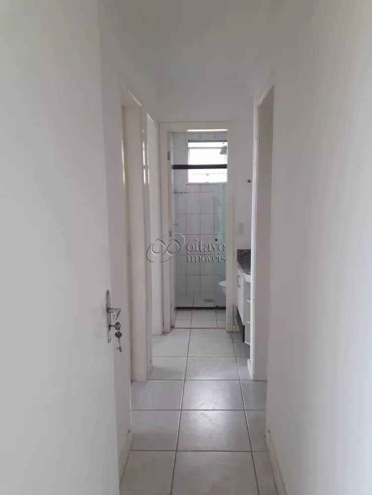 Apartamento à venda com 3 quartos, 80m² - Foto 2