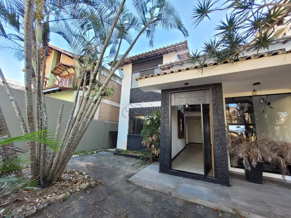 Casa, 4 quartos, 380 m² - Foto 1