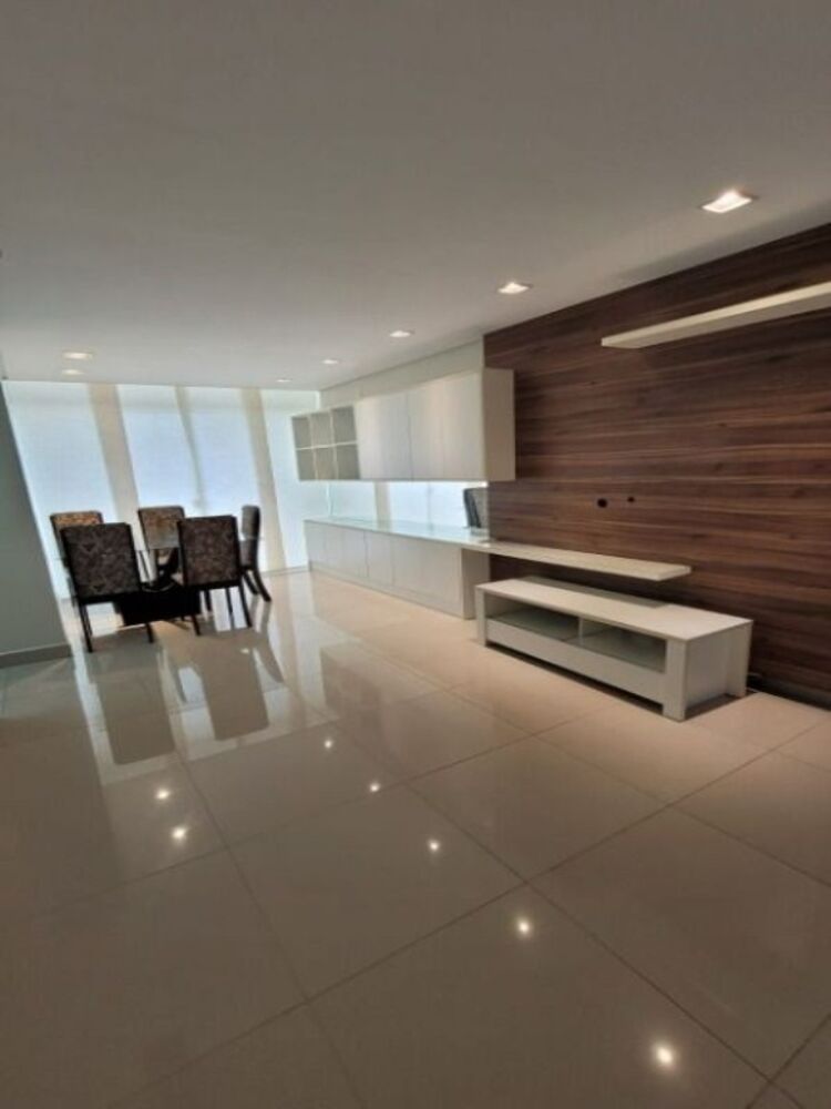 Apartamento à venda com 3 quartos, 77m² - Foto 1