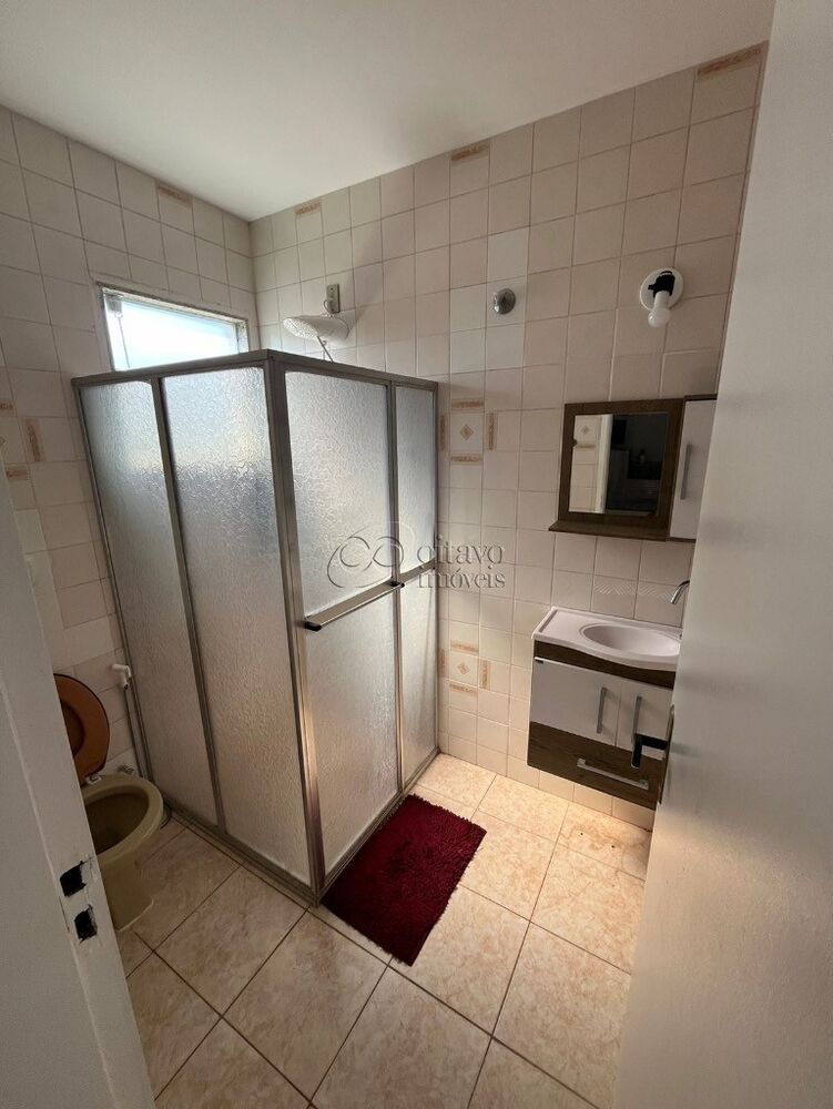 Casa à venda e aluguel com 3 quartos, 150m² - Foto 3