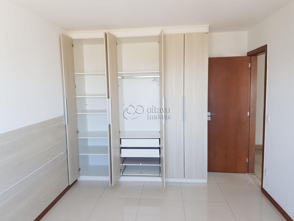 Cobertura à venda com 3 quartos, 230m² - Foto 2