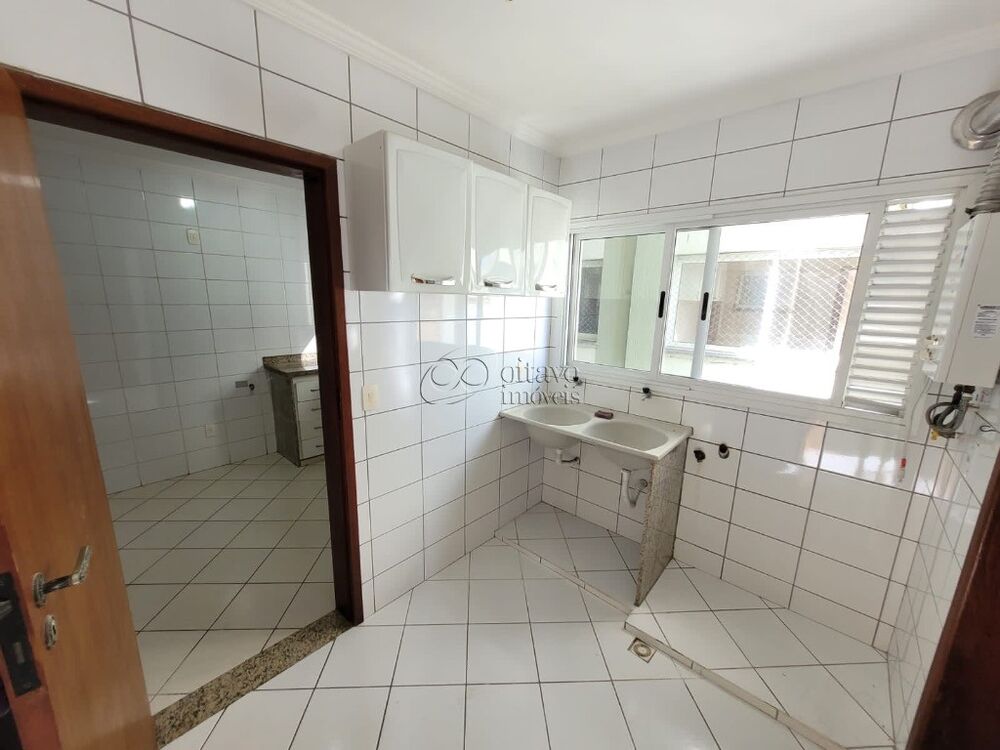 Apartamento à venda com 3 quartos, 107m² - Foto 8