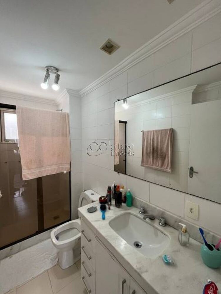 Casa à venda com 3 quartos, 117m² - Foto 1