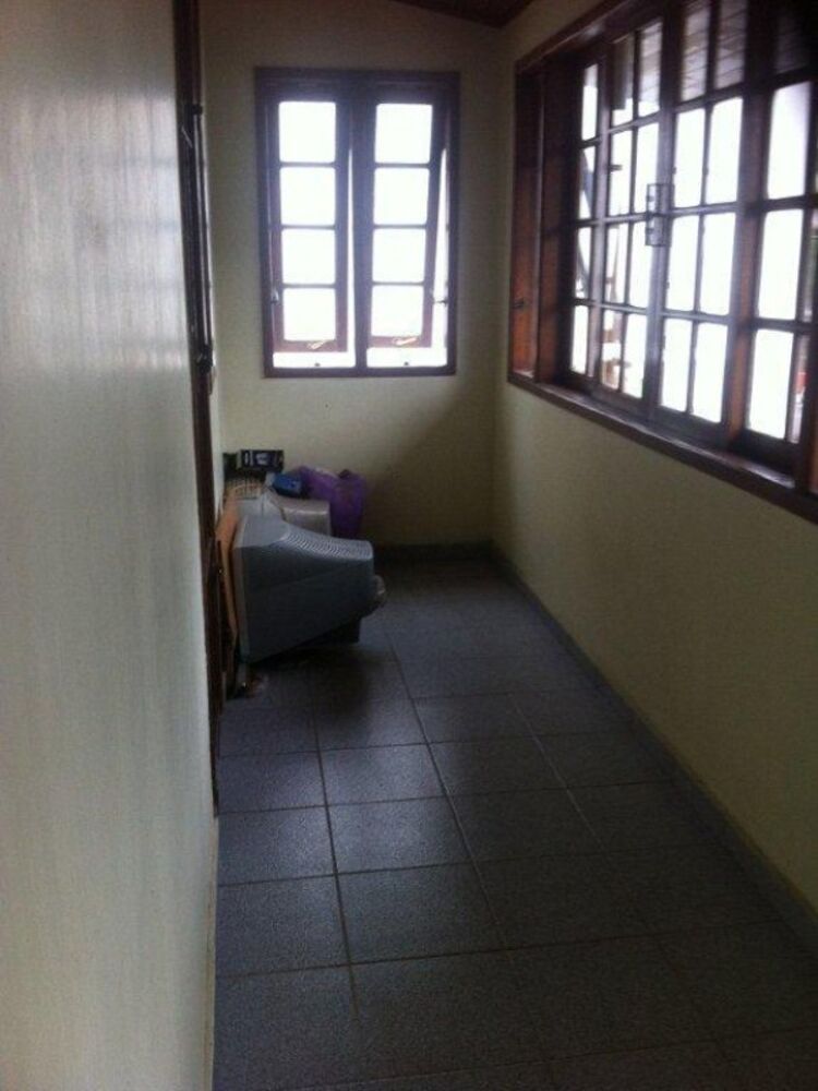 Casa à venda com 4 quartos, 250m² - Foto 4