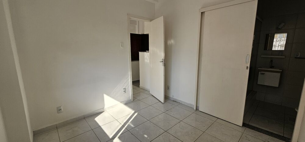 Apartamento para alugar com 1 quarto, 45m² - Foto 7