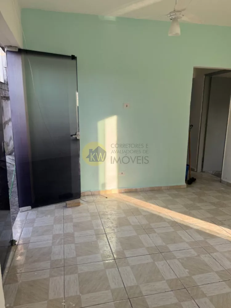 Casa à venda e aluguel com 3 quartos, 170m² - Foto 1