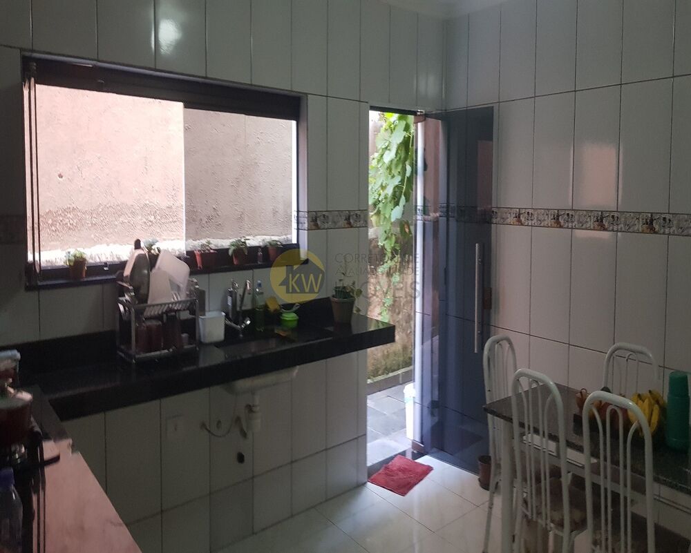 Casa, 3 quartos, 261 m² - Foto 3