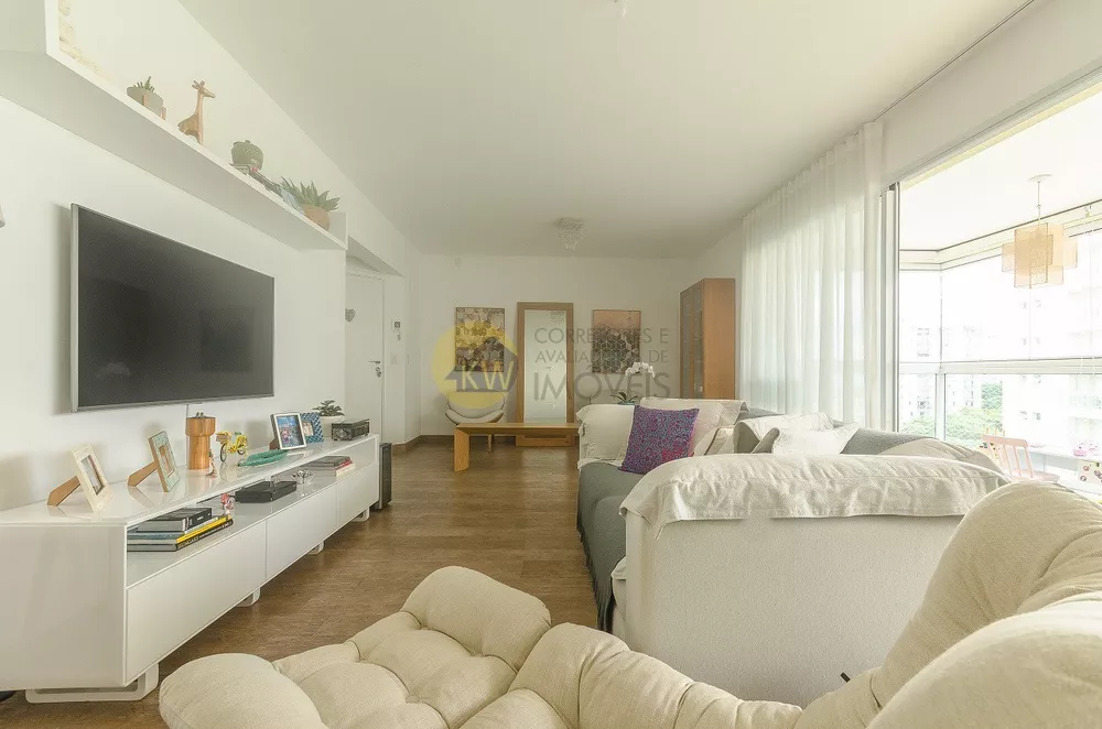 Apartamento à venda com 4 quartos, 168m² - Foto 2