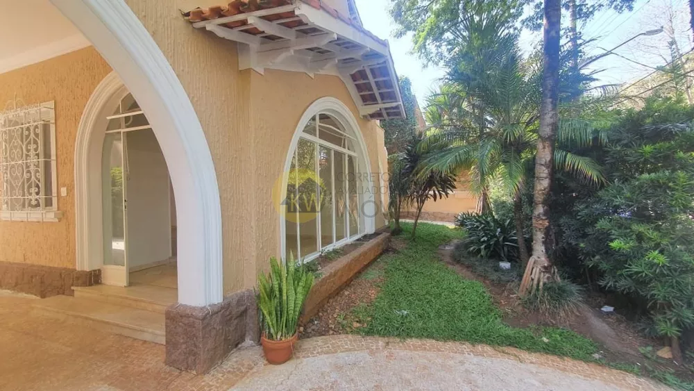 Casa de Vila para alugar com 4 quartos, 450m² - Foto 1