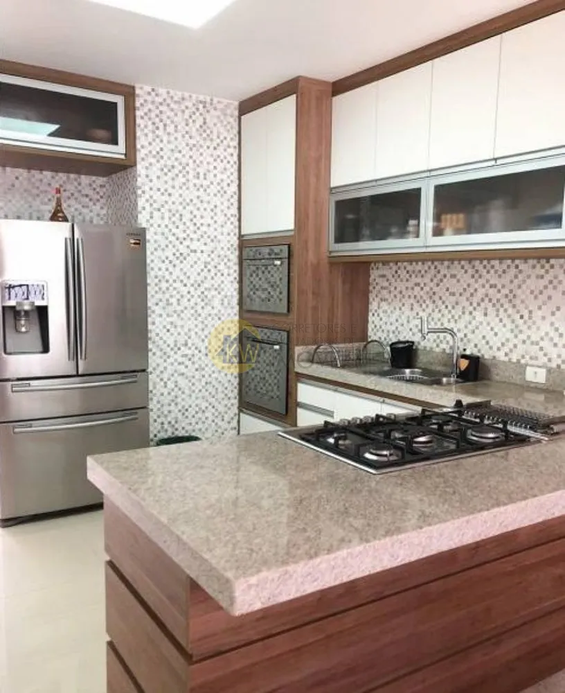 Casa, 3 quartos, 250 m² - Foto 1