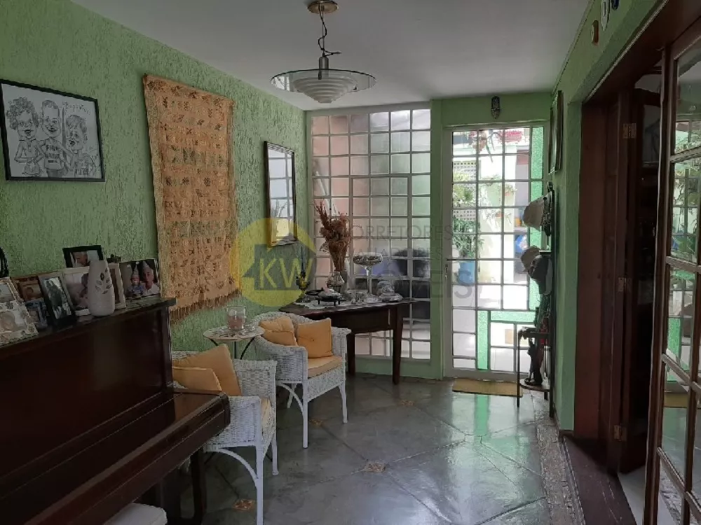 Casa à venda com 3 quartos, 135m² - Foto 1