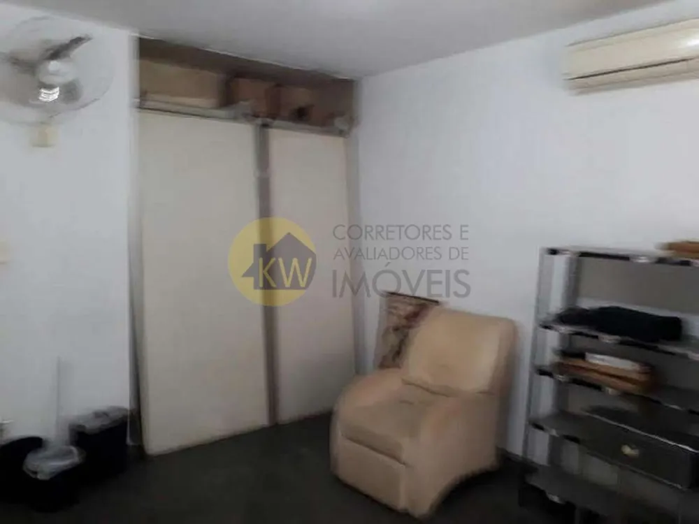 Casa, 4 quartos, 270 m² - Foto 12