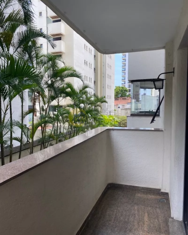 Apartamento à venda com 3 quartos, 117m² - Foto 1