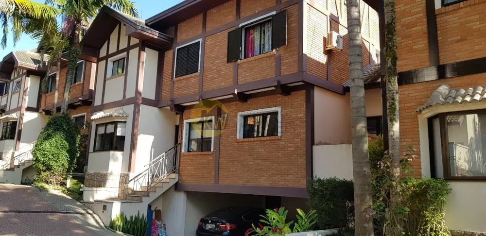 Casa de Condomínio à venda com 4 quartos, 271m² - Foto 3