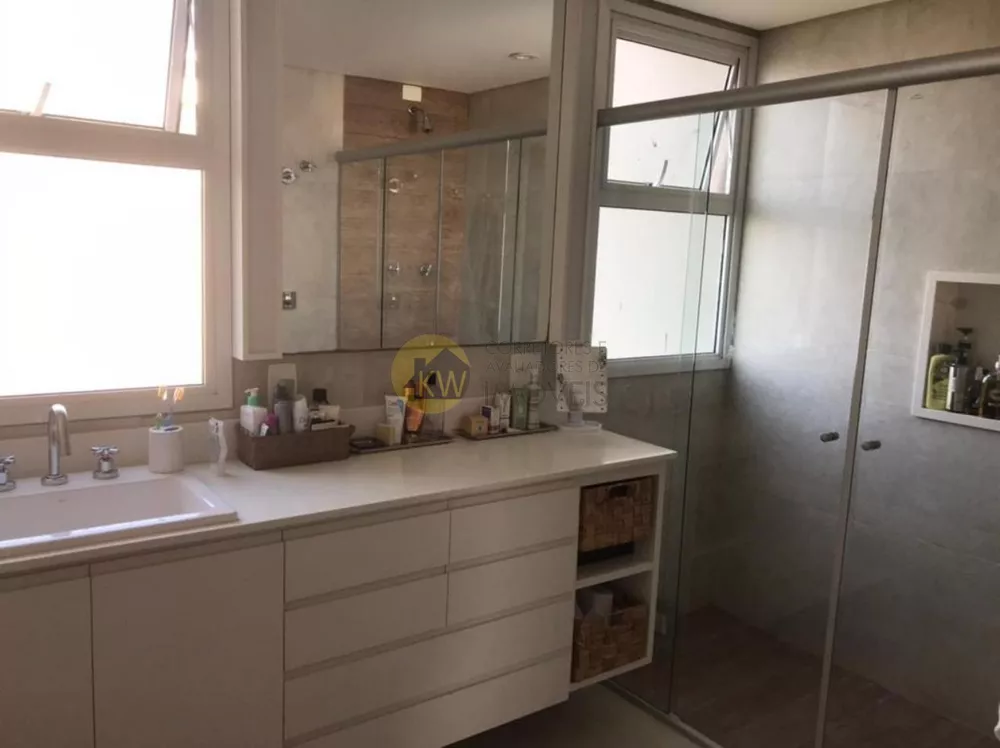 Apartamento à venda com 4 quartos, 225m² - Foto 11