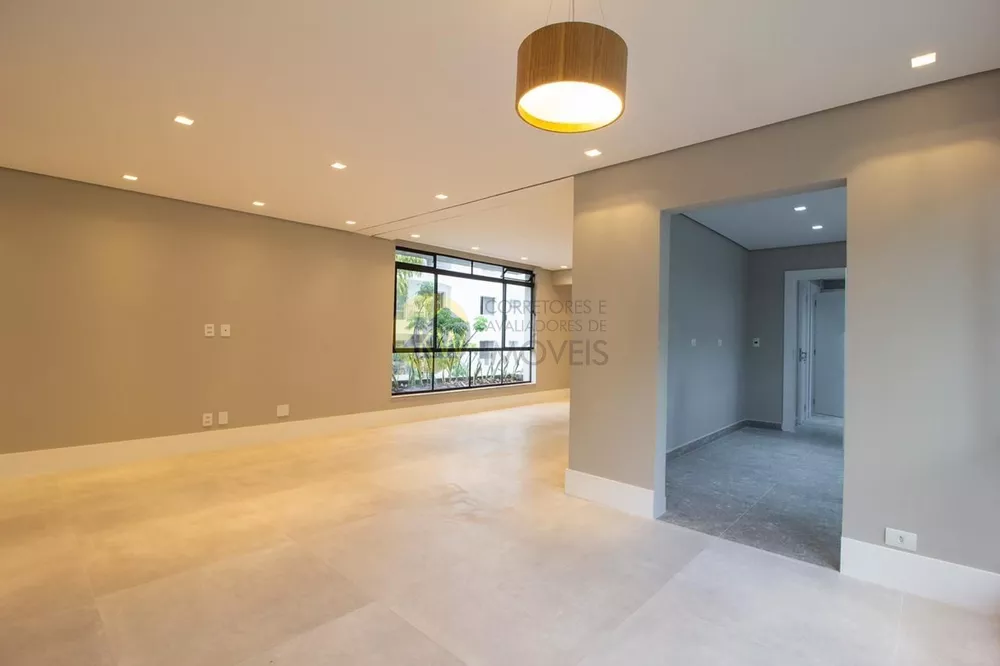 Apartamento à venda com 3 quartos, 178m² - Foto 3