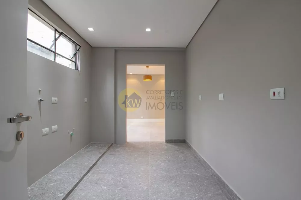 Apartamento à venda com 3 quartos, 178m² - Foto 2