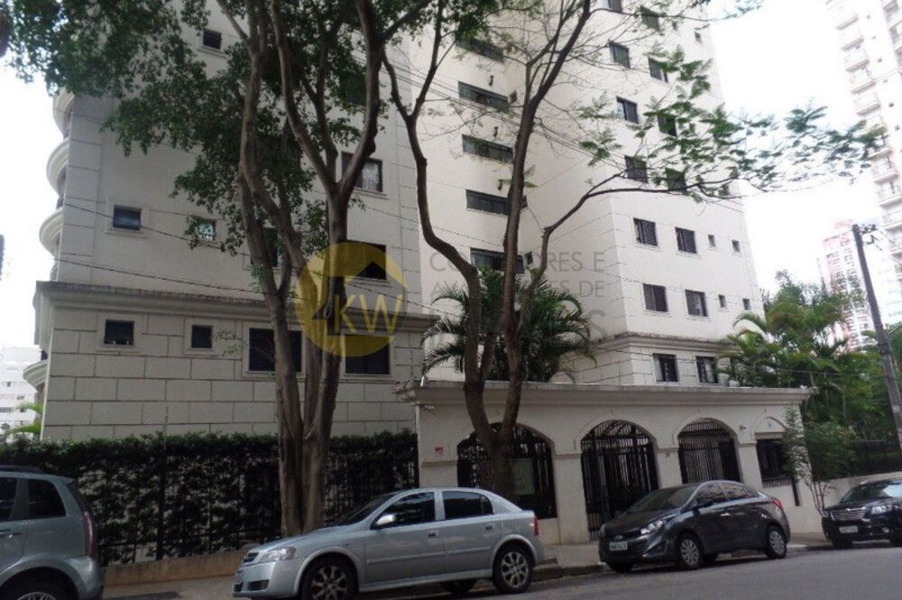 Apartamento para alugar com 3 quartos, 130m² - Foto 2