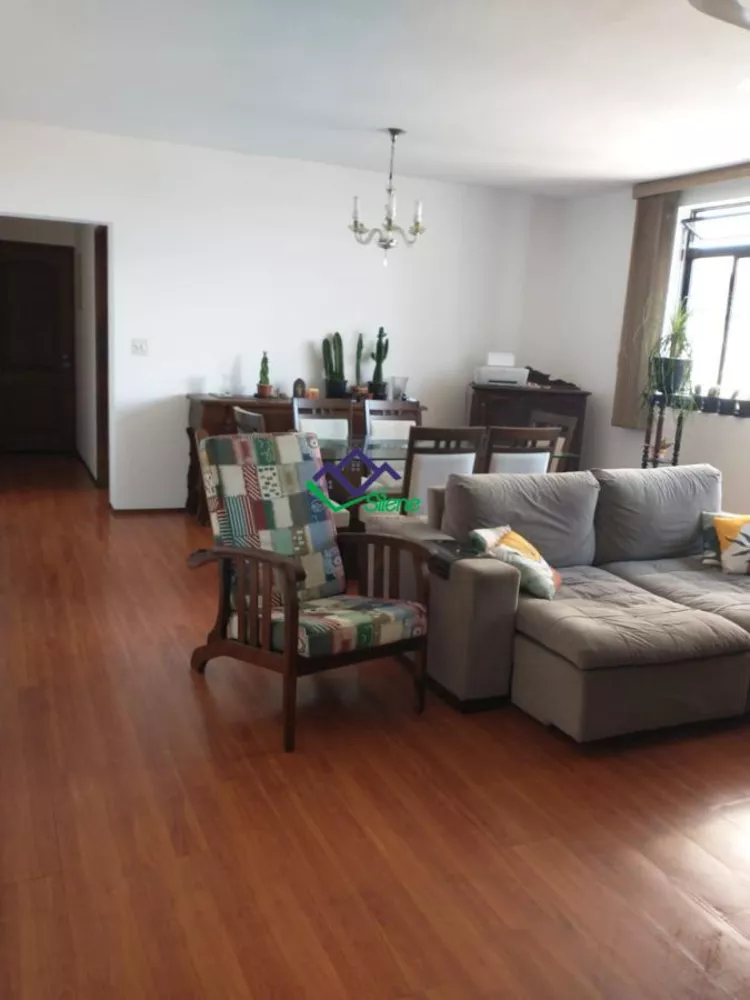 Apartamento à venda com 3 quartos, 124m² - Foto 2