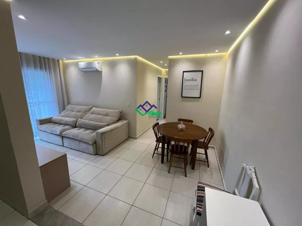 Apartamento à venda com 2 quartos, 70m² - Foto 3