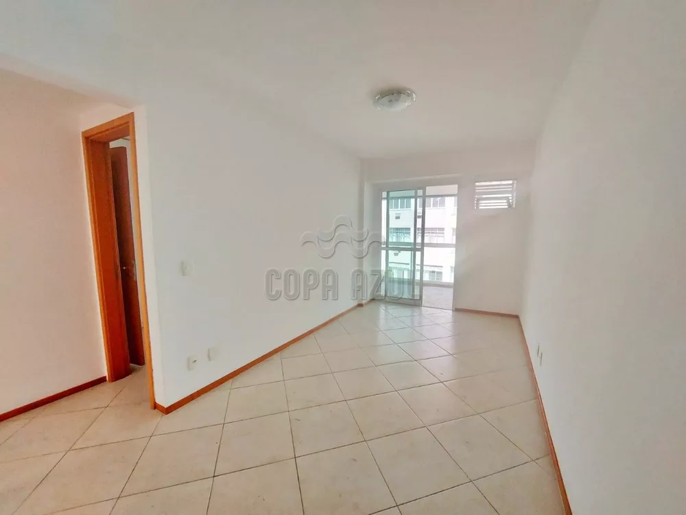 Apartamento à venda com 2 quartos, 64m² - Foto 1