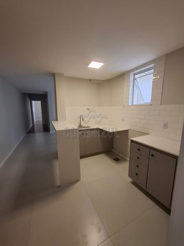 Apartamento à venda com 2 quartos, 72m² - Foto 7