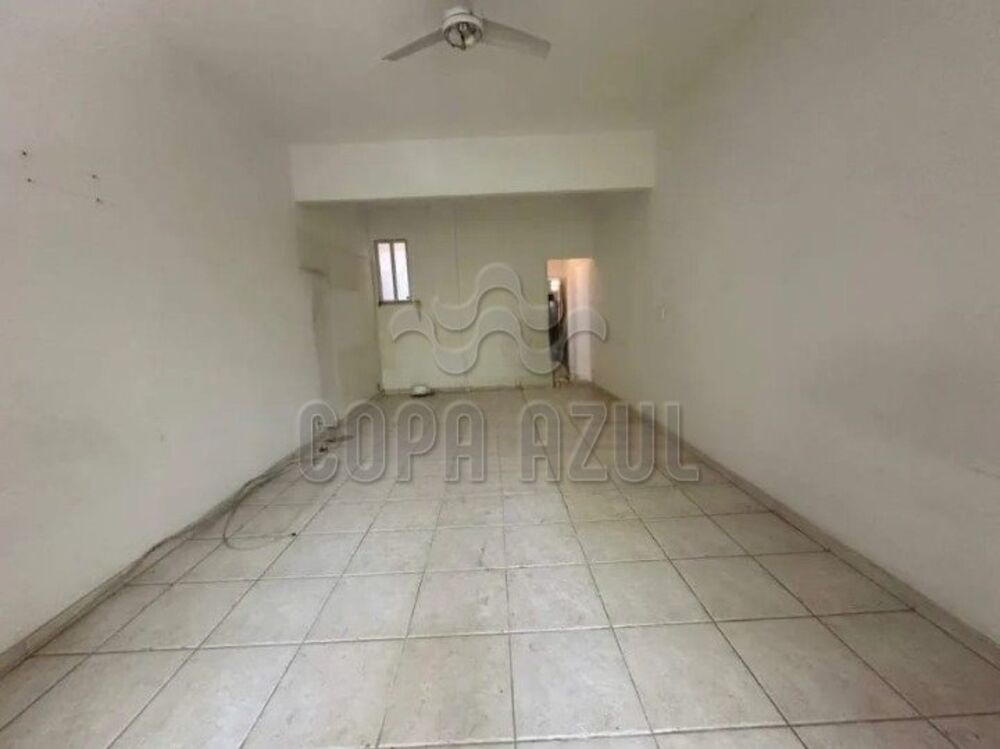 Apartamento à venda com 1 quarto, 40m² - Foto 2