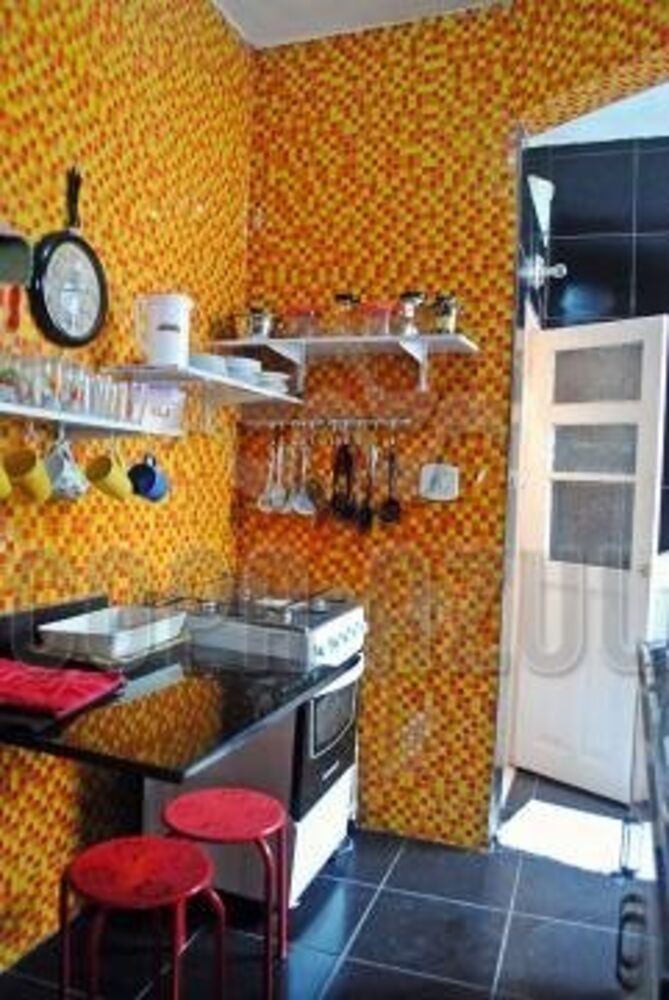Apartamento à venda com 2 quartos, 75m² - Foto 3