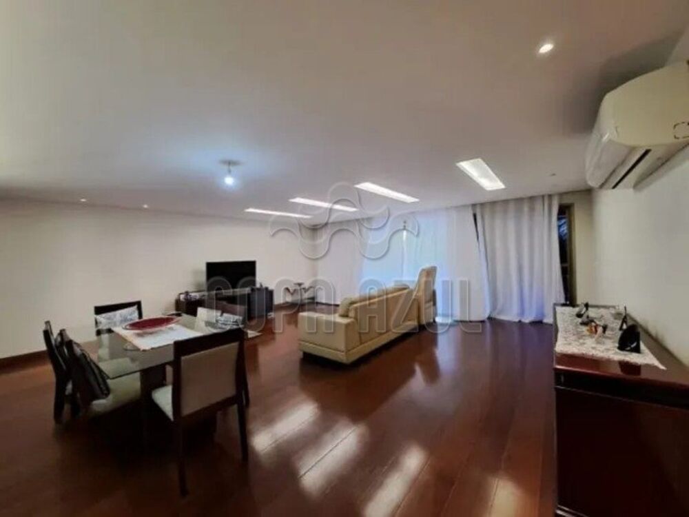 Apartamento à venda com 4 quartos, 220m² - Foto 5