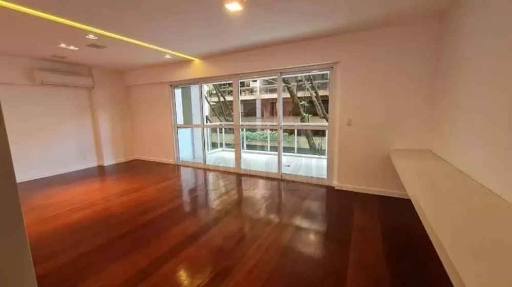 Apartamento, 3 quartos, 198 m² - Foto 2