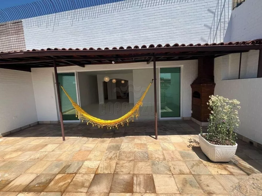 Cobertura, 4 quartos, 228 m² - Foto 2